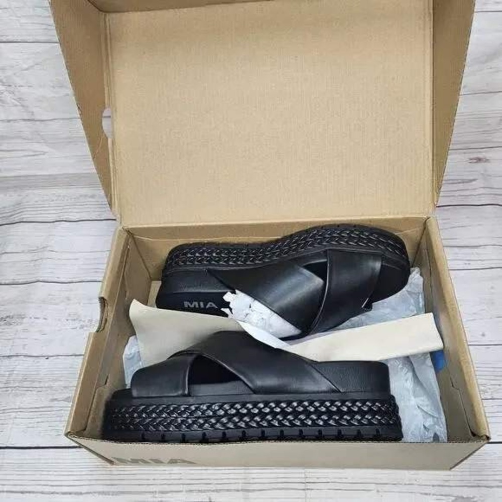 MIA Kornelia Black Crisscross Platform Slide Sandals Womens Size 8 (Run Small) - Picture 3 of 4